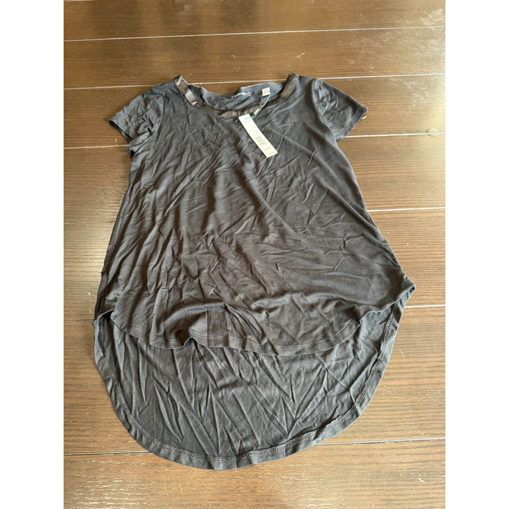 T Tahari Short Sleeve Top Womens Size XS Black Satin Trim Blouse